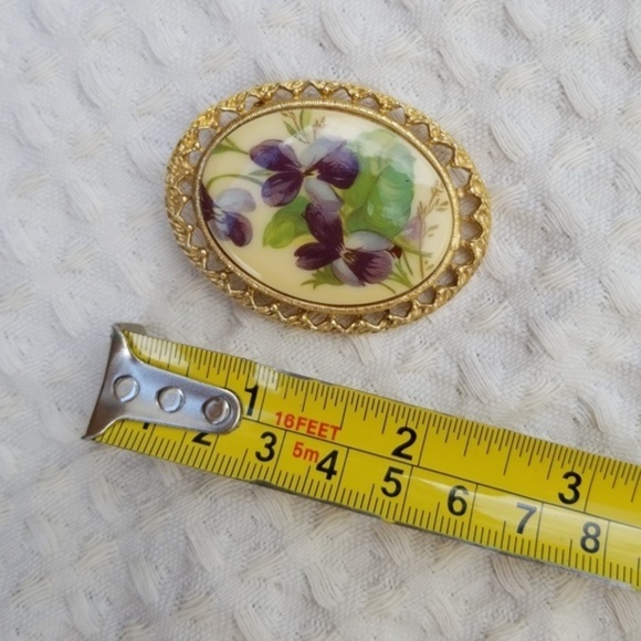 Vintage porcelain violets brooch - Picture 6 of 6